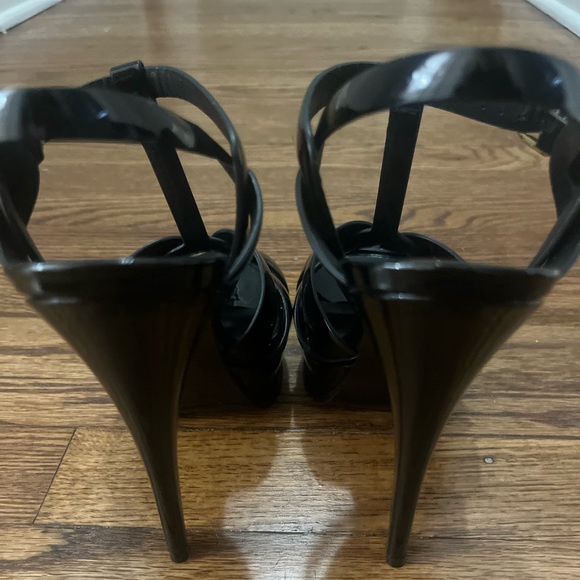 Saint Laurent Tribute T-Strap Platform Sandal - Picture 5 of 13
